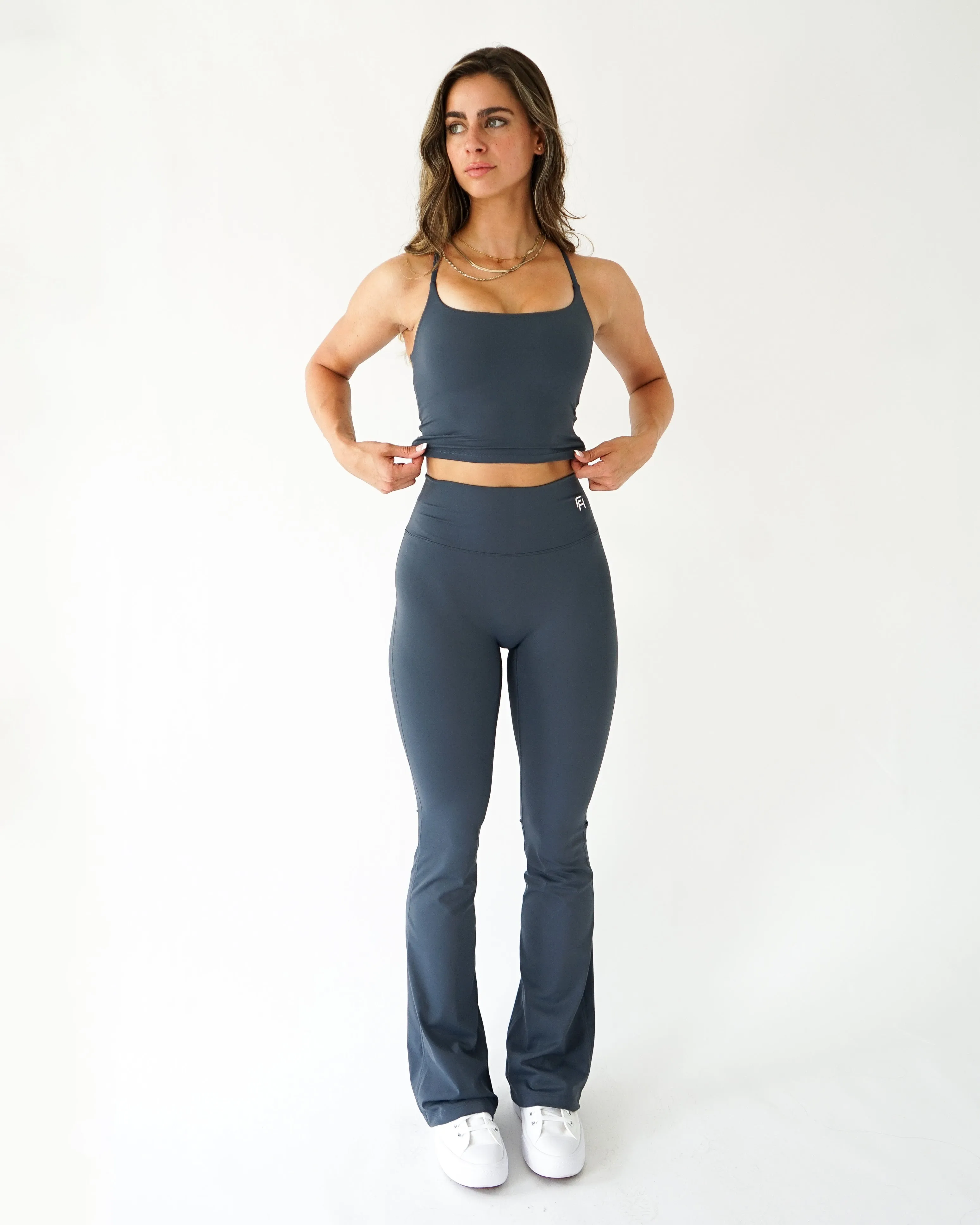 Yoga Class Minimalist Style Impact Flare Leggings - Stone