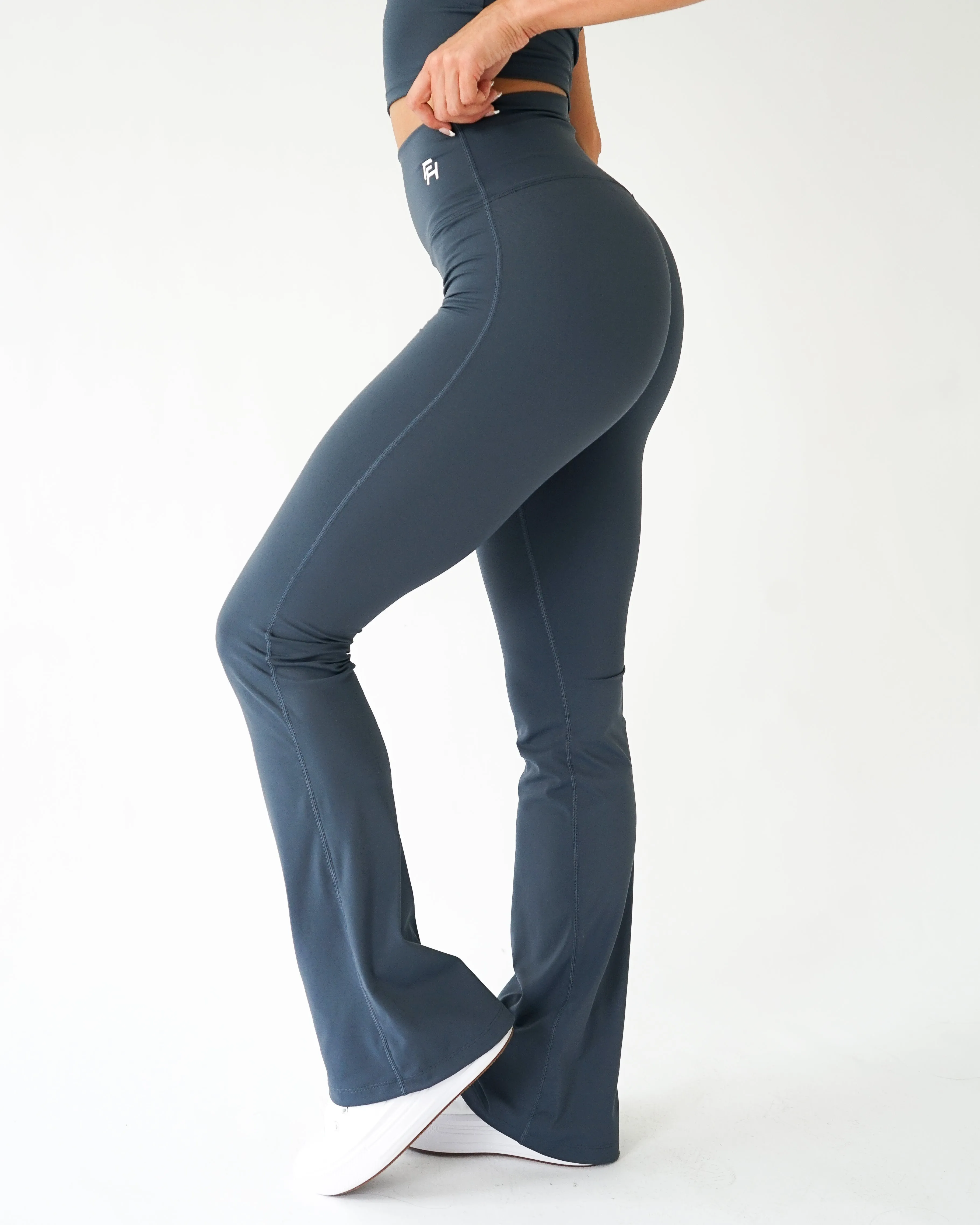 chlorine resistant Friction Resistant Impact Flare Leggings - Stone