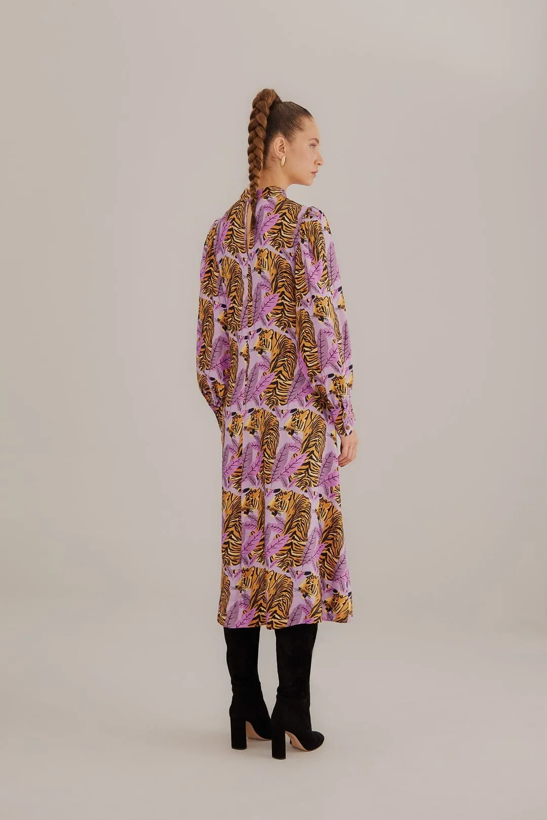 Lavender Tiger Leaves Midi Dress Easygoing Outfit Moon Beam
