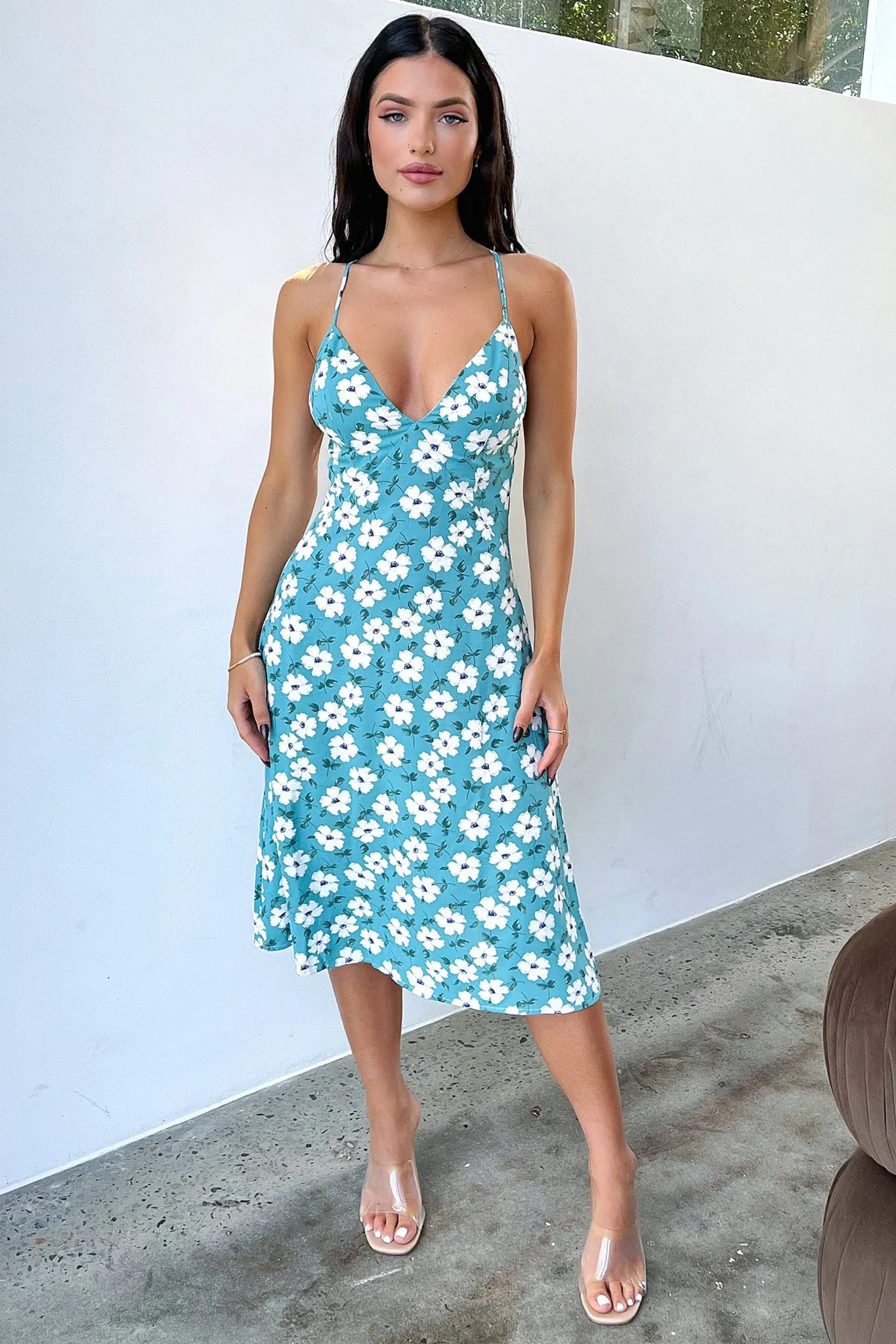 Harmony Midi Dress - Green Floral Elegant Details light layering