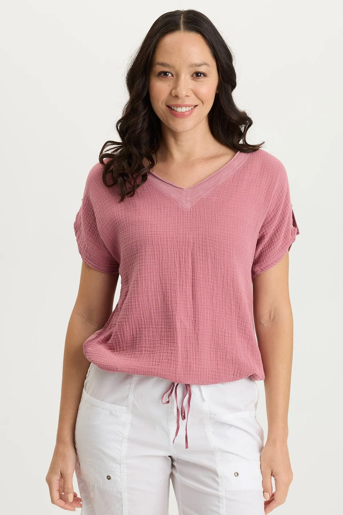 Bower Gauze/Jersey Tabbed-Sleeve Bubble-Hem V-Neck Tee Clean Cut ThermalInsulated