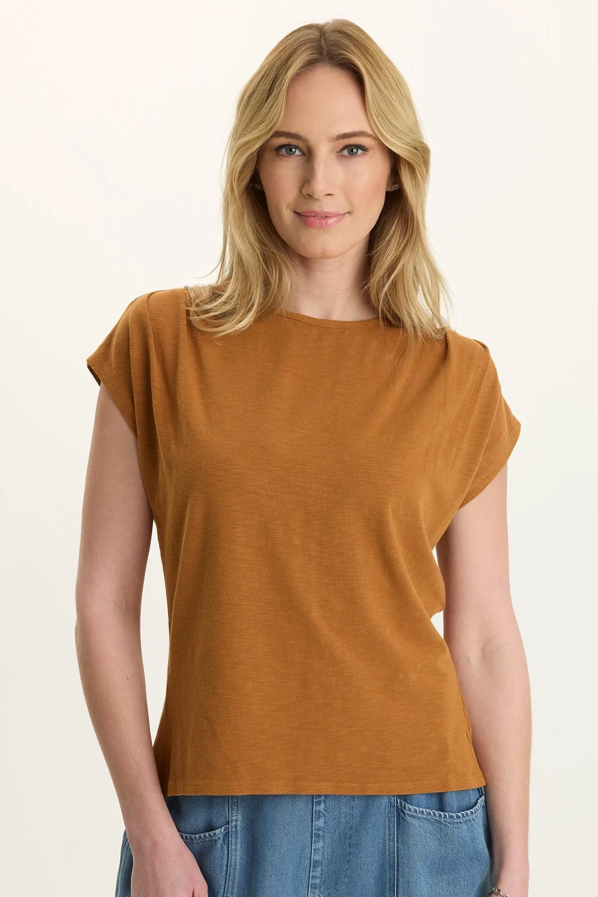 pack light Energy Mood Arwen Soft Jersey Mock Neck Tee