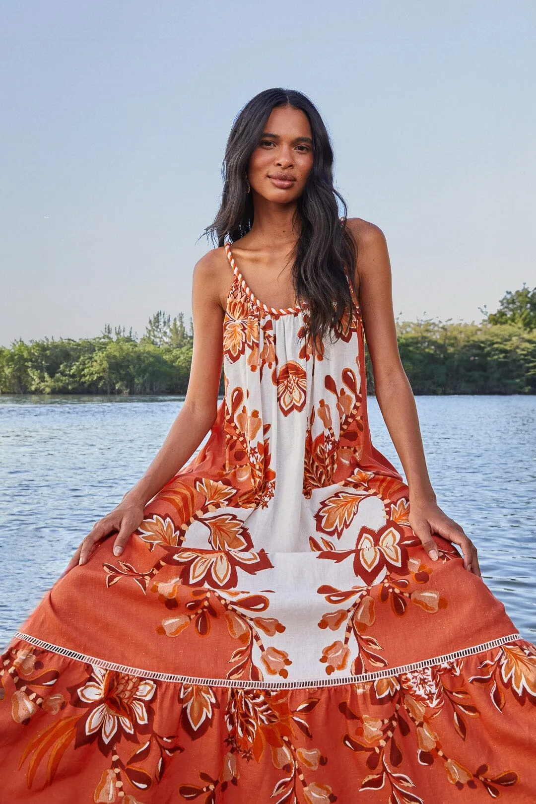 With its versatile length this maxi dress can be styled in a variety of ways for different occasions Aura Cream Lenzing? Ecovero? Euroflax? Maxi Dress