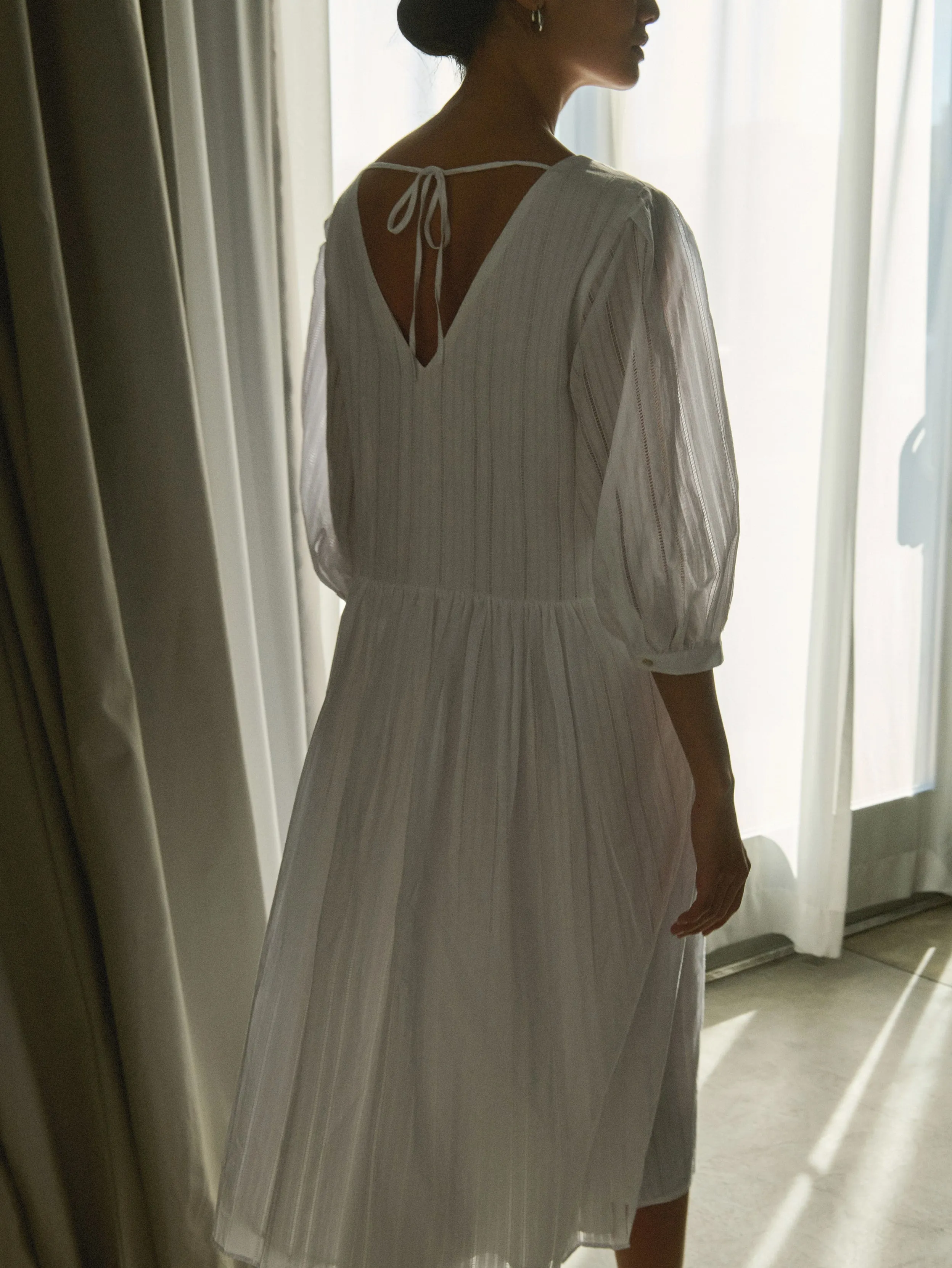 Smile Ease Opaque Core Aya Midi Dress