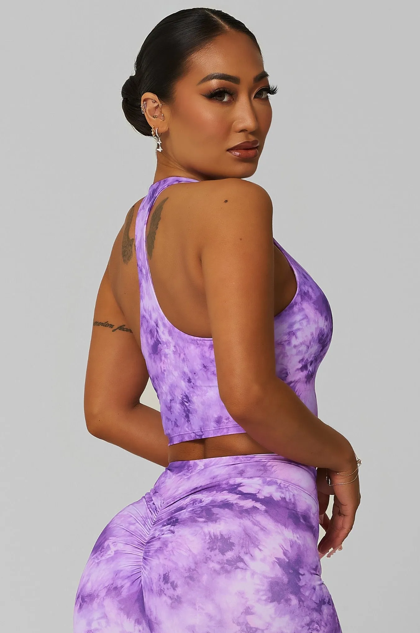 ComfortWaistband Groove Built-In V-Tank
