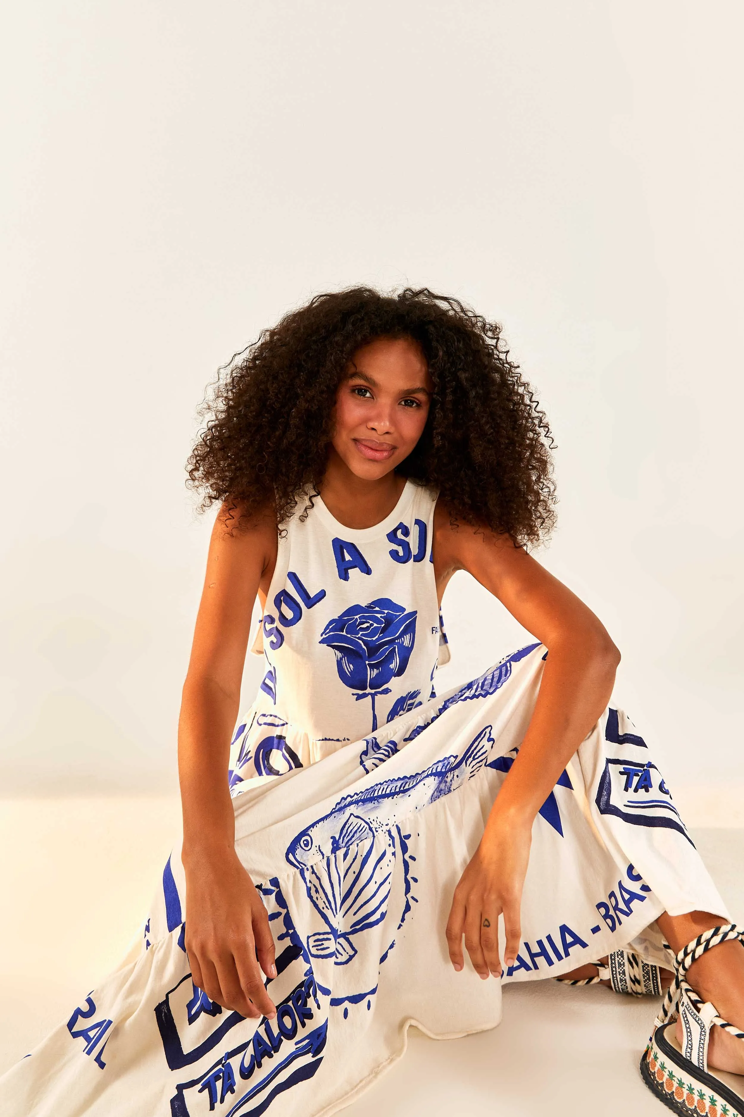 White Rainha Das Aguas T Shirt Dress Cloud Soft Ruby Shine