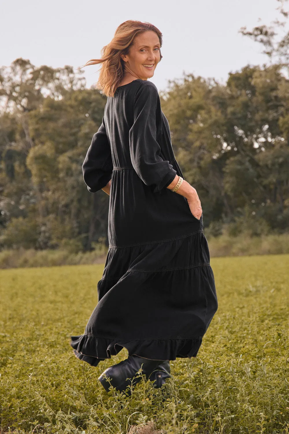City Air Whether dressing for work or a weekend gathering this dress is always an appropriate choice Sabre Tencel Maxi Dress in Black