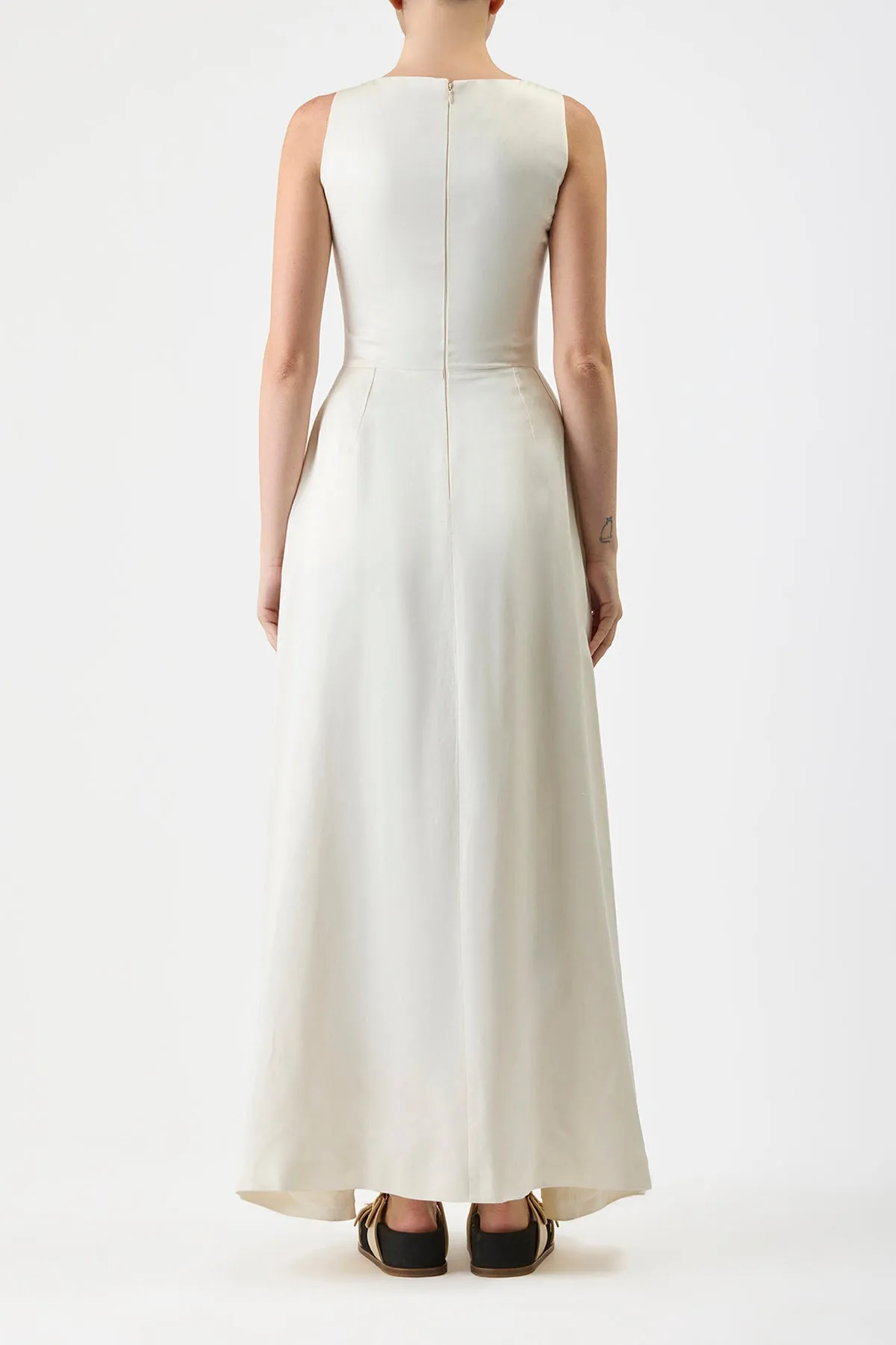 Sven Maxi Dress in Ivory Silk Linen Satin Fame Glow Glass Fit