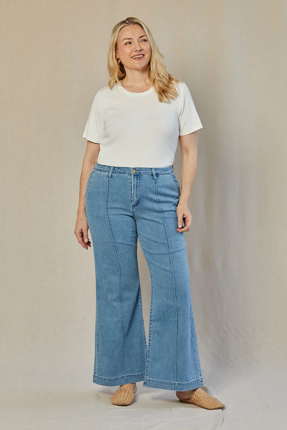 Adrift Denim Wide Leg Jeans in Light Wash Classic Comfort