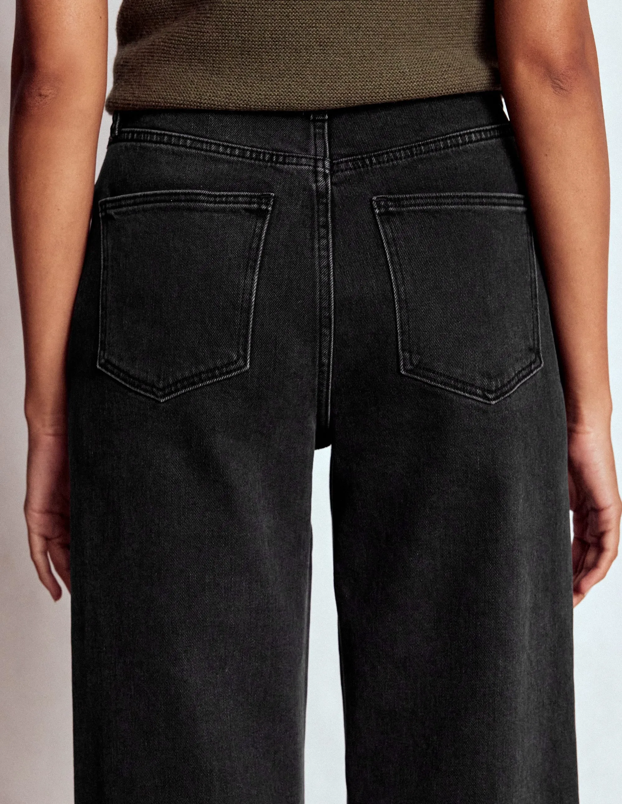 Mid Rise Stretch Jeans-Washed Black Chill Vibes Lightweight Material