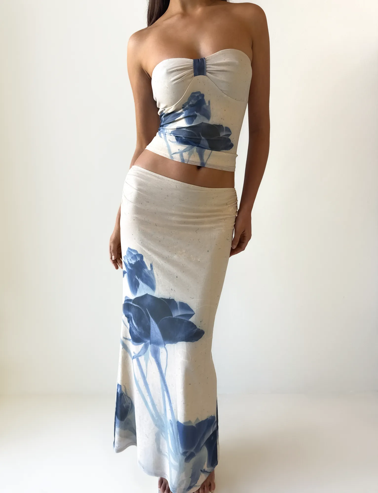 Textured Surface Weekend Style JANIS MAXI SKIRT - INDIGO FLORAL