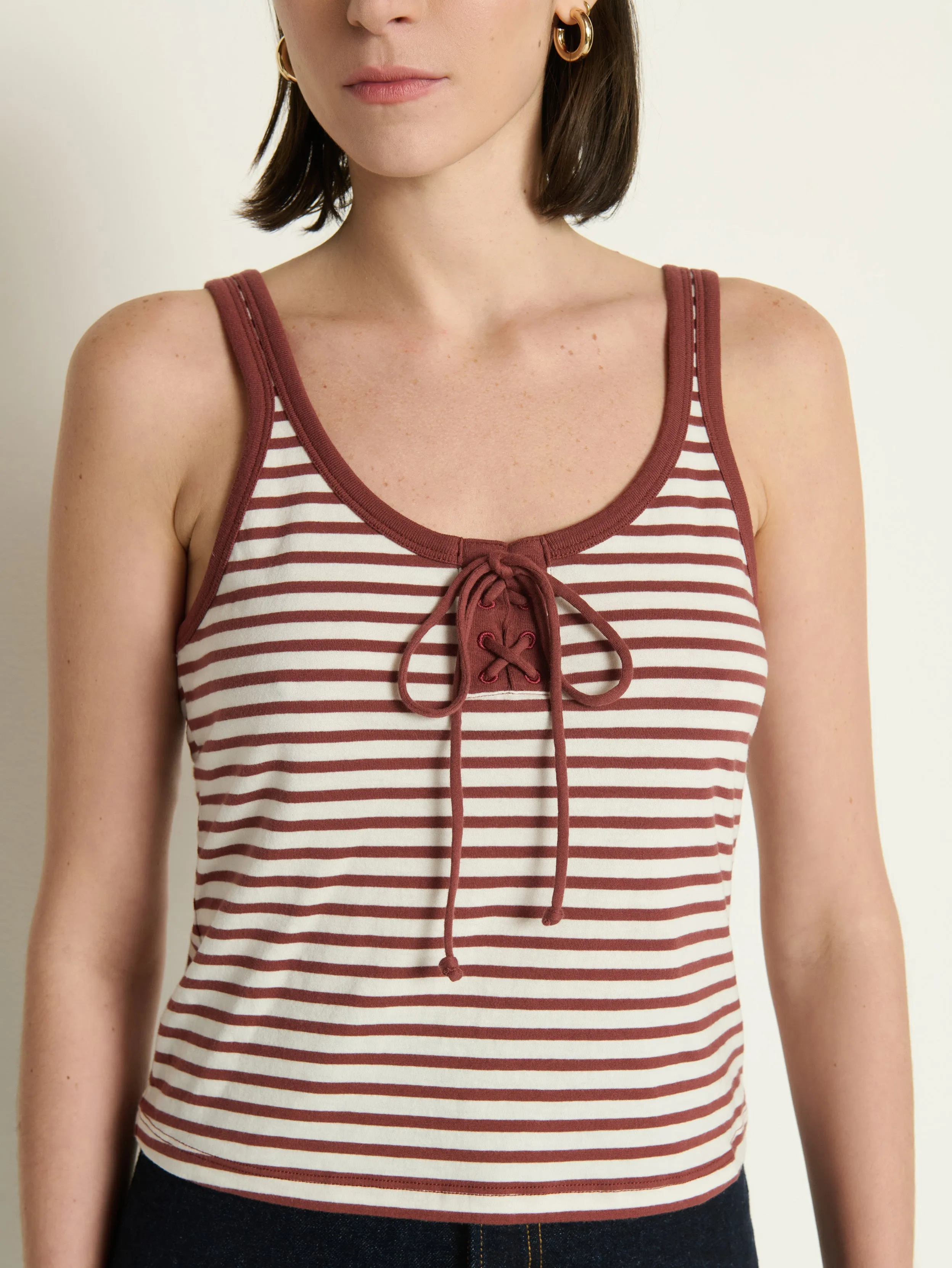 DoubleLayeredHem MultiPocket System Jil Lace Up Tank